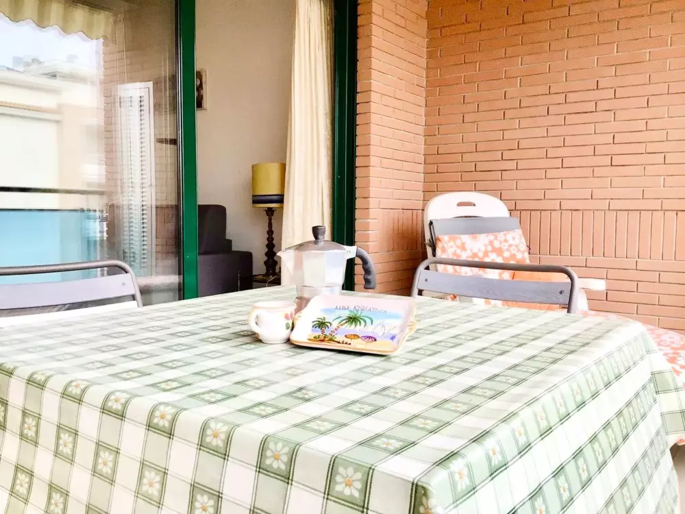 Résidence Appartement in Alba Adriatica mit Terrasse