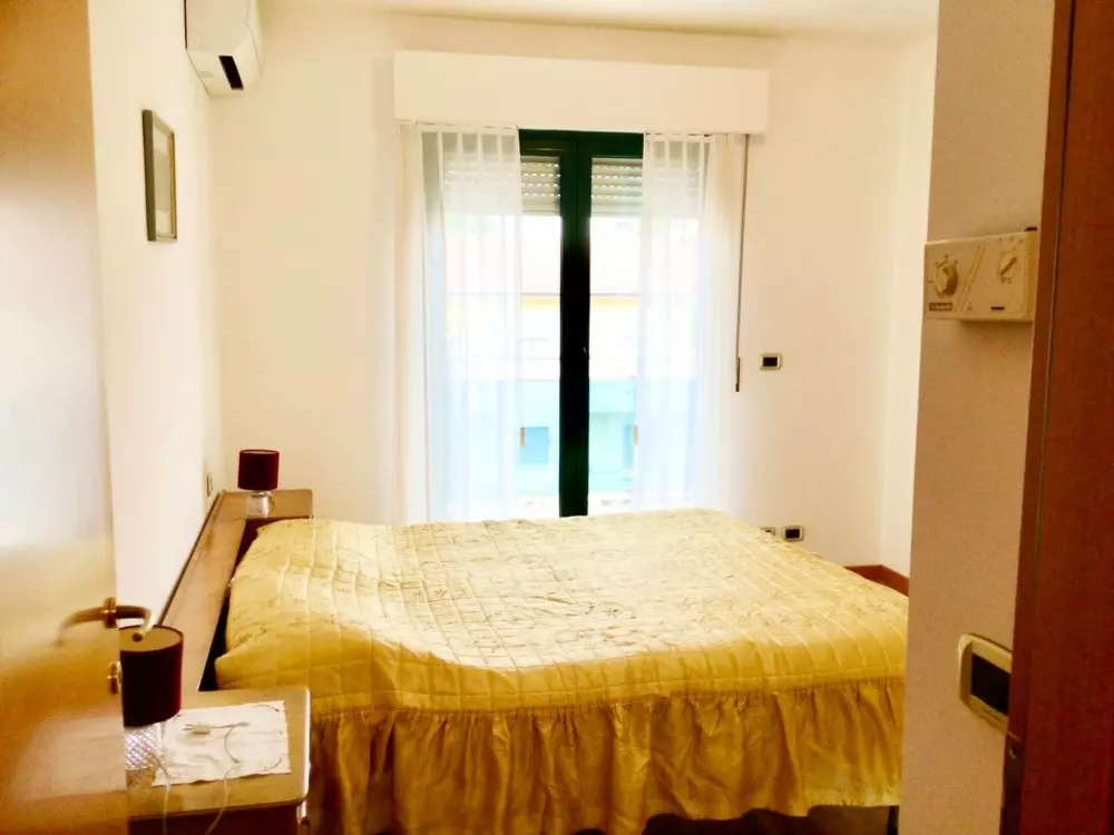 Résidence Appartement in Alba Adriatica mit Terrasse