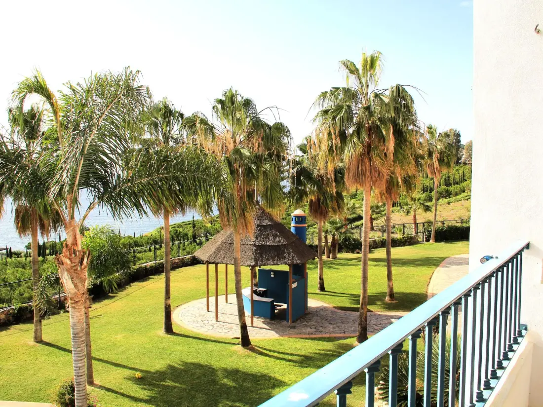 Résidence mit Terrasse, Pool und Garten