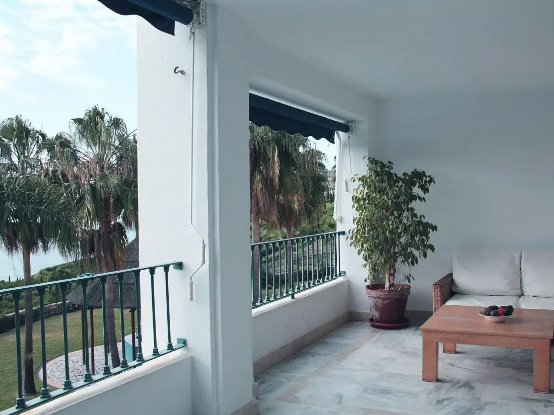Résidence mit Terrasse, Pool und Garten