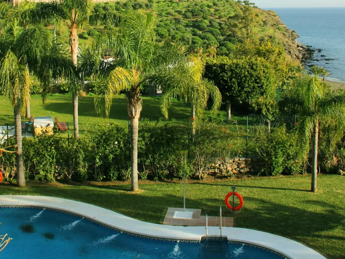 Résidence mit Terrasse, Pool und Garten
