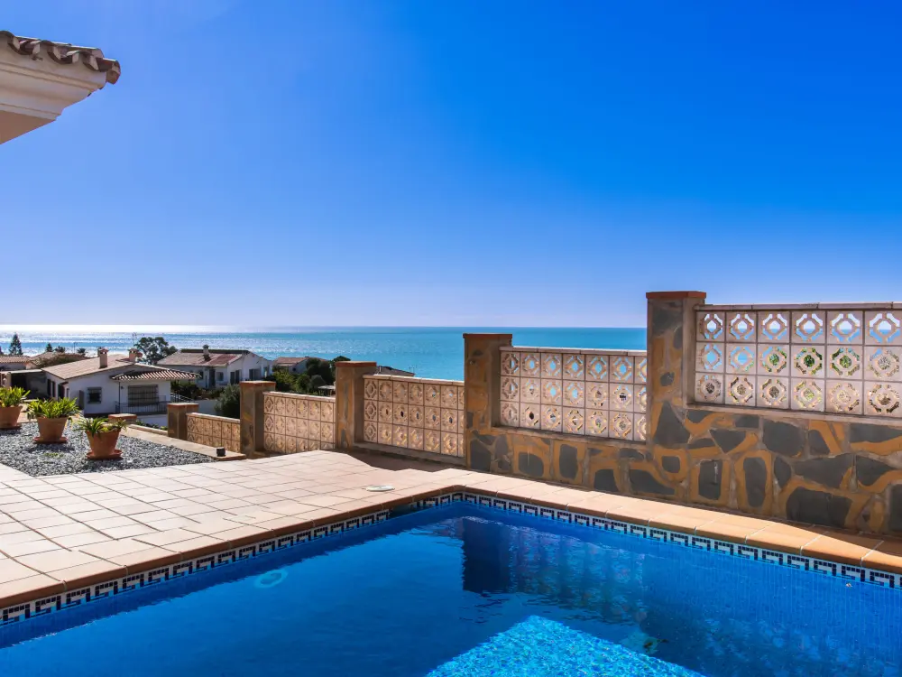 Maison de Vacances Benajarafe