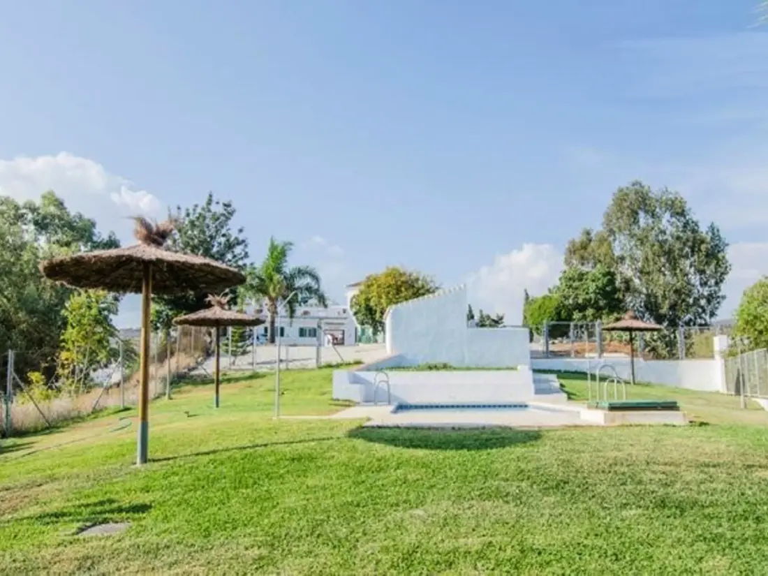 Résidence "Córdoba" mit Gemeinschaftspool und fantastischer Aussicht in einem andalusisch