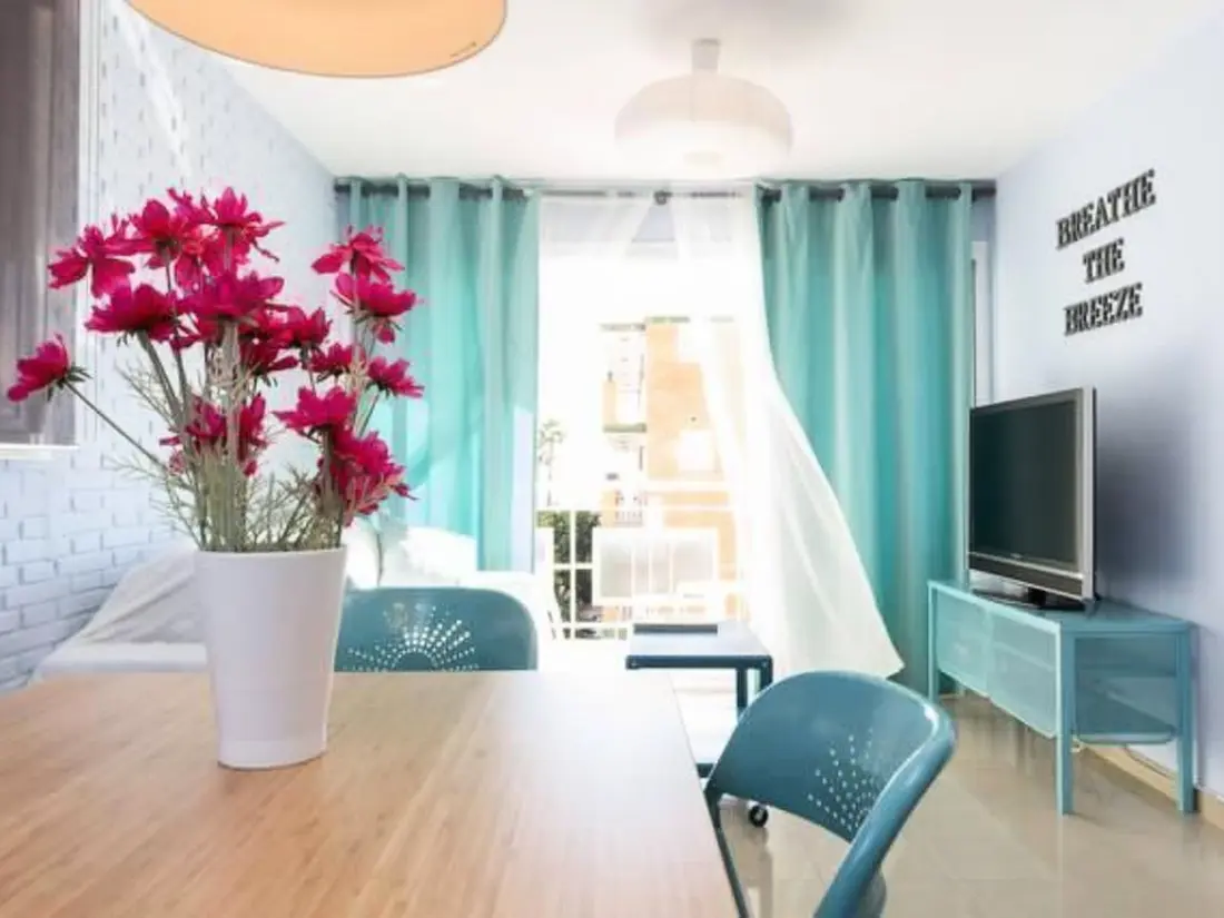 Résidence Helle und renovierte Ferienwohnung mit Balkon und tollem Blick auf das Meer