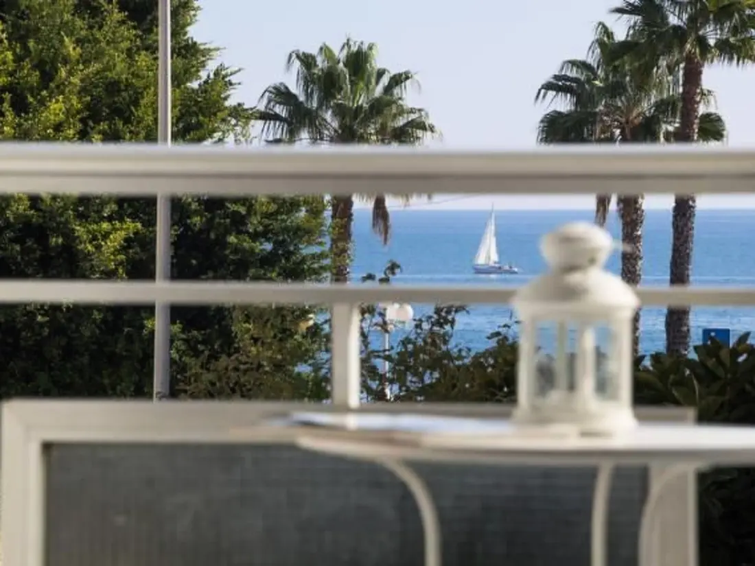 Résidence Helle und renovierte Ferienwohnung mit Balkon und tollem Blick auf das Meer
