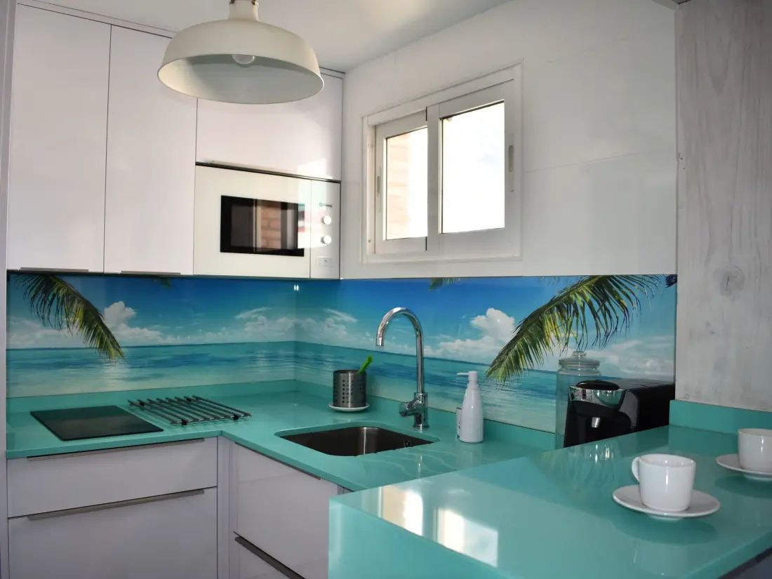 Résidence Helle und renovierte Ferienwohnung mit Balkon und tollem Blick auf das Meer