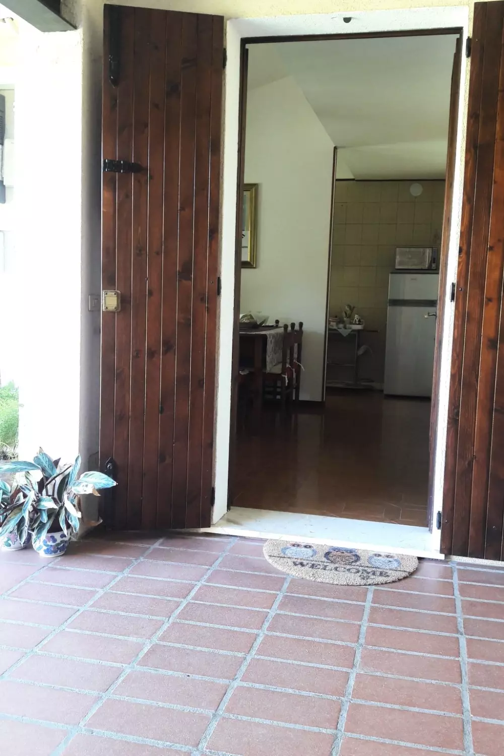 Résidence auf einem ummauerten Grundstück