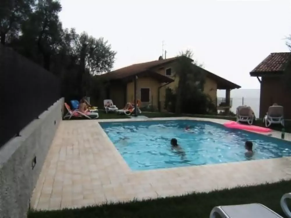 Résidence Wohnung 8 mit Seeblick, Garage, Schwimmbad,