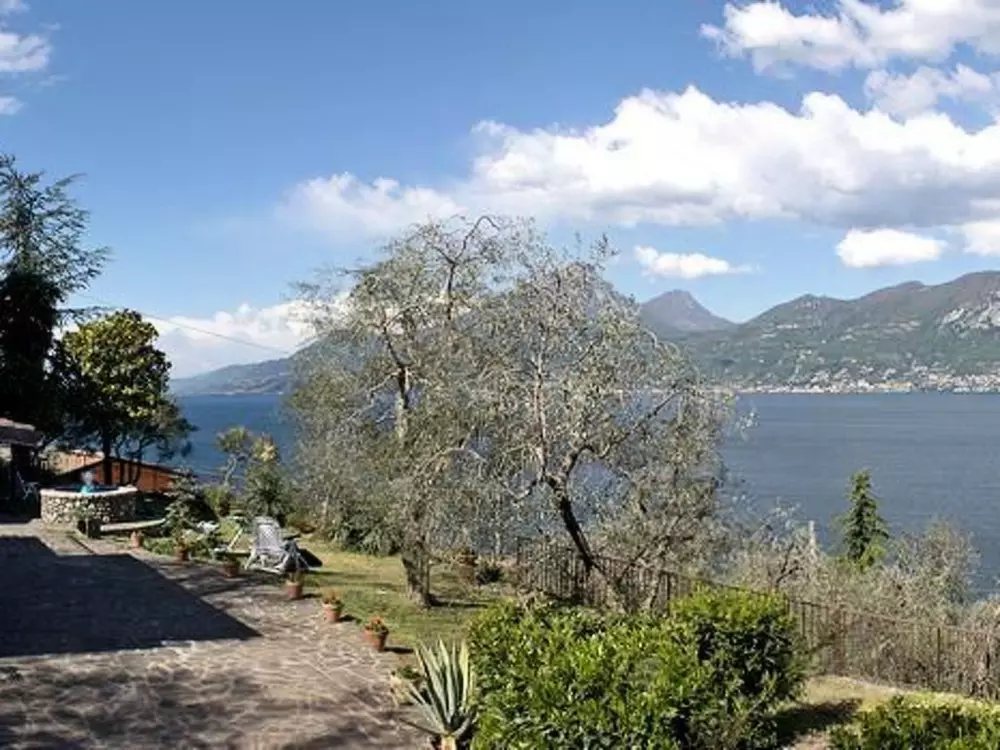 Résidence Wohnung mit schönem Garten