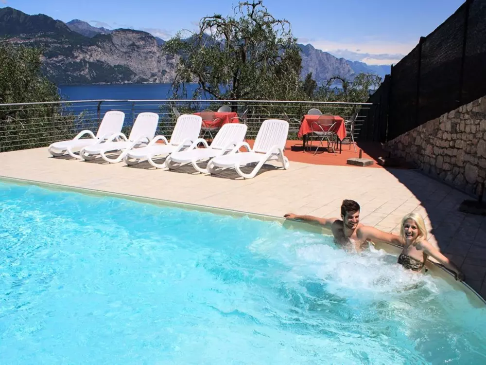 Résidence Wohnung mit schönem Garten