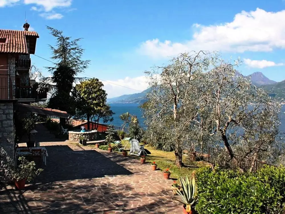 Résidence Wohnung mit schönem Garten