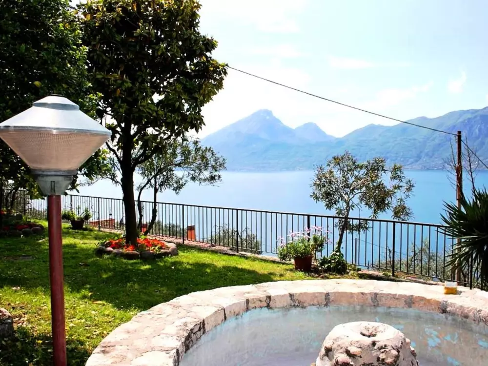 Résidence Wohnung mit schönem Garten