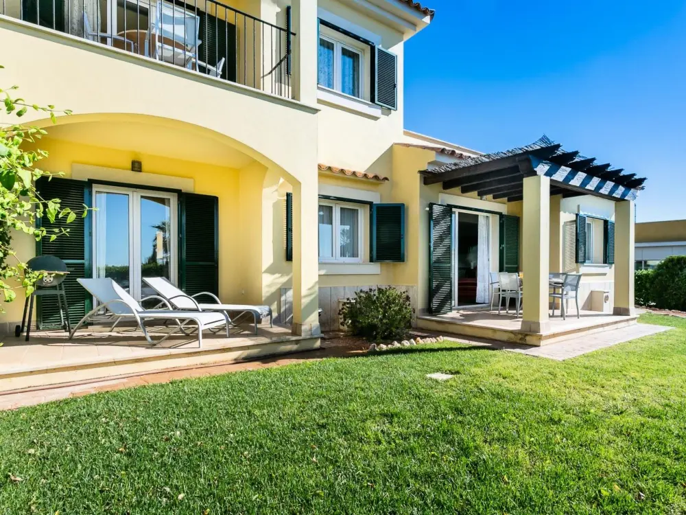 Résidence Strandnahes, modernes Reihenhaus mit Pool