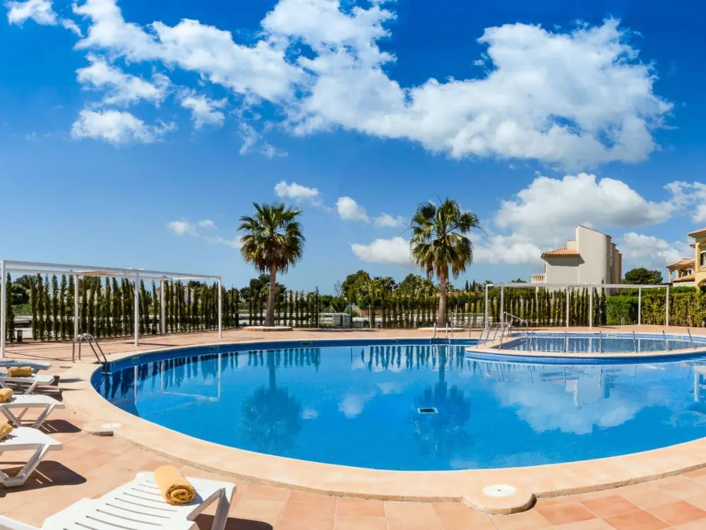 Résidence Wohnung mit gemeinsamem Pool, Grill und Meerblick
