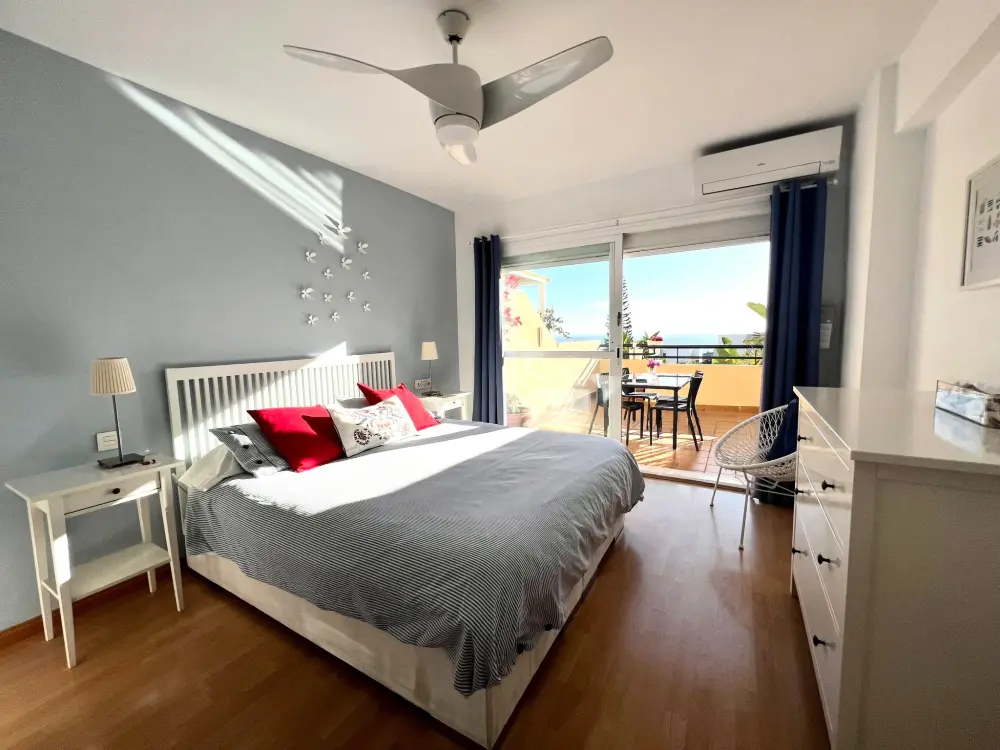 Résidence Zweistöckige Ferienwohnung in Marbella-Mijas Costa mit Meerblick