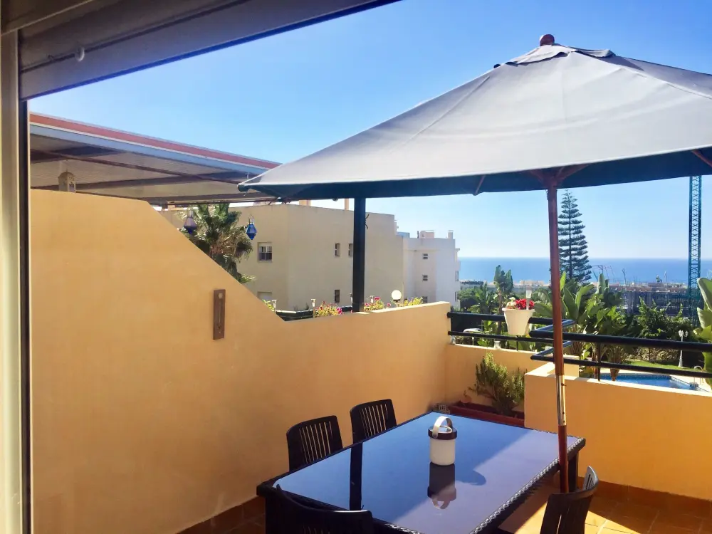 Résidence Zweistöckige Ferienwohnung in Marbella-Mijas Costa mit Meerblick