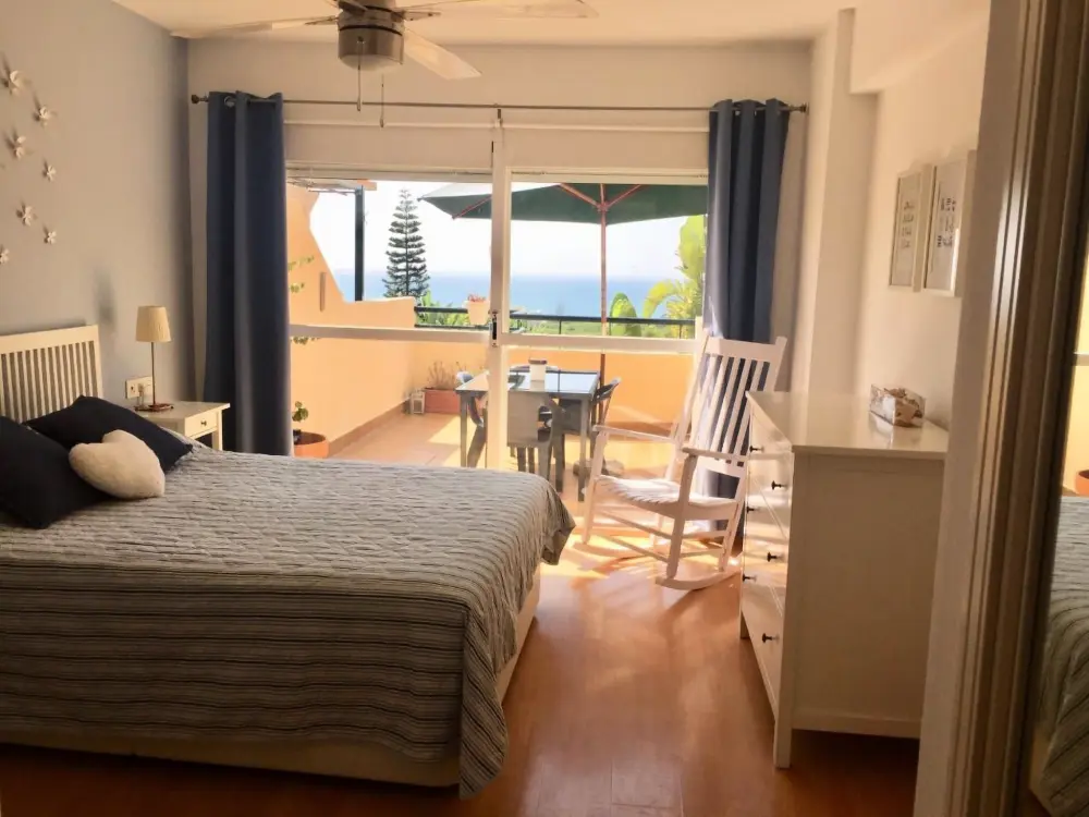 Résidence Zweistöckige Ferienwohnung in Marbella-Mijas Costa mit Meerblick