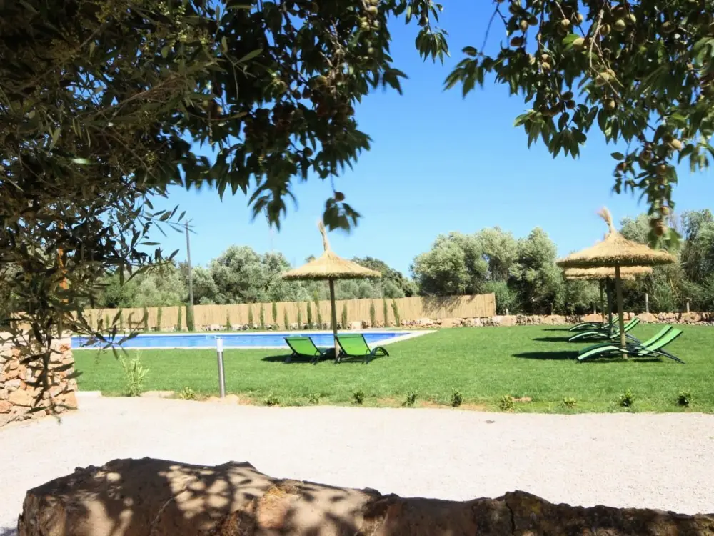 Résidence Wohnung mit Pool, Garten, Terrasse und Grill