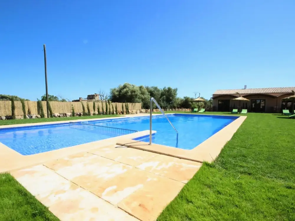 Résidence Wohnung mit Pool, Garten, Terrasse und Grill