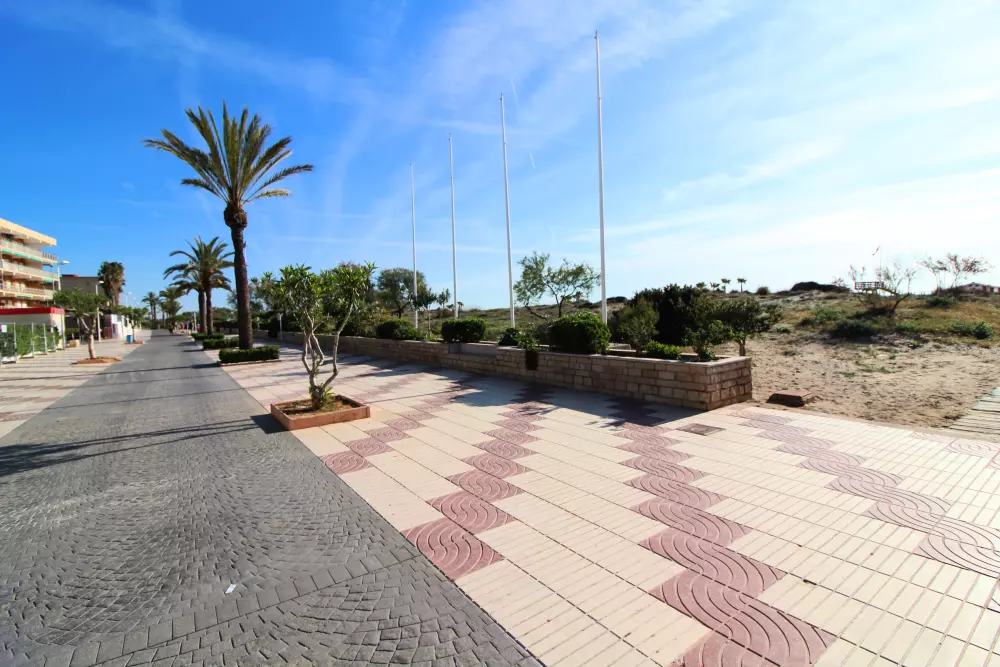 à Canet d'En Berenguer