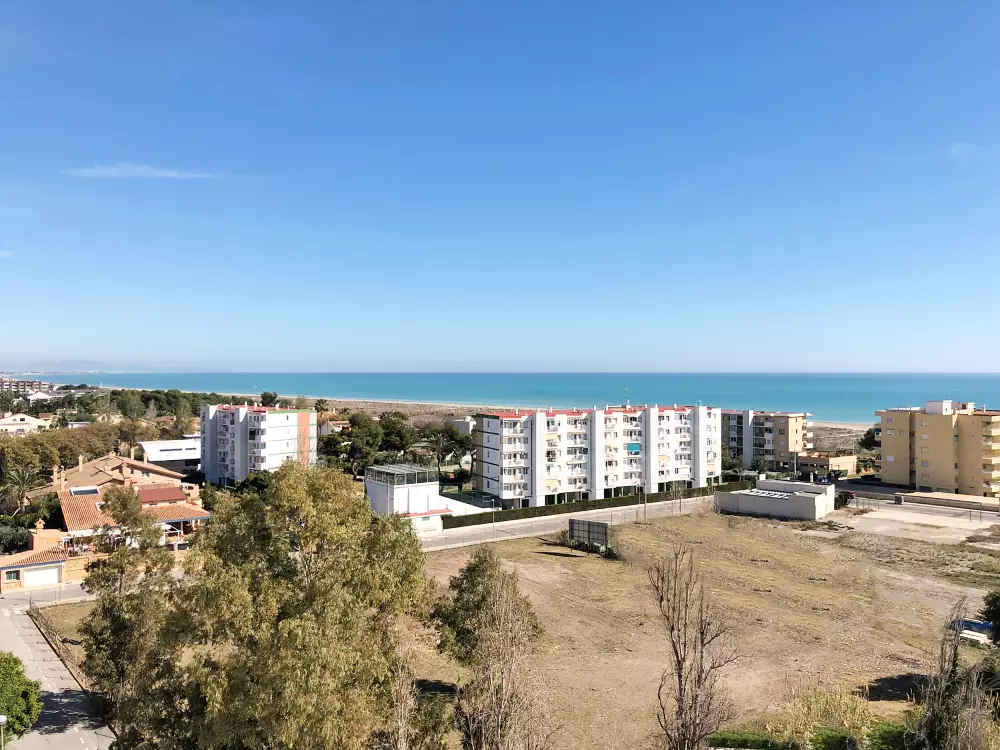 à Canet d'En Berenguer