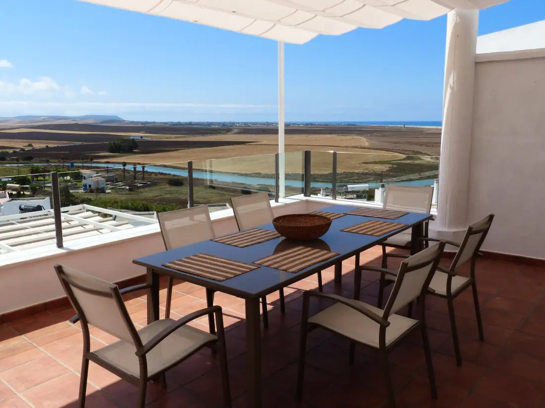Résidence Charmante Ferienwohnung La Perla mit Terrasse