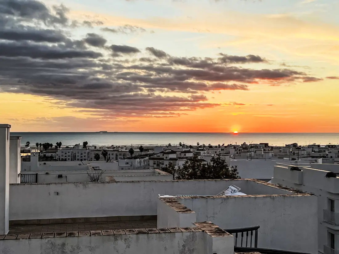 Résidence Helle und geräumige Wohnung in Conil