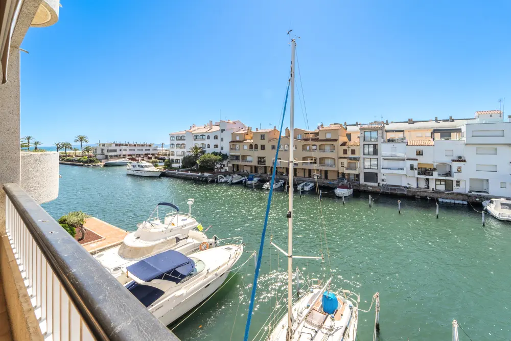 Appartements à Empuriabrava
