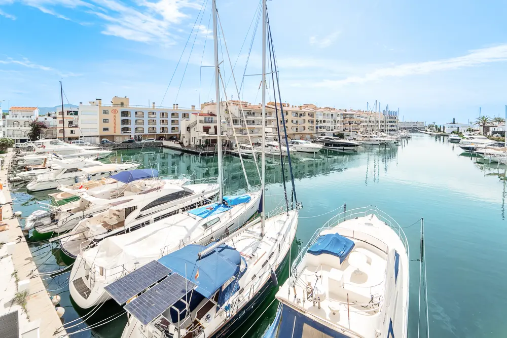 Appartements à Empuriabrava