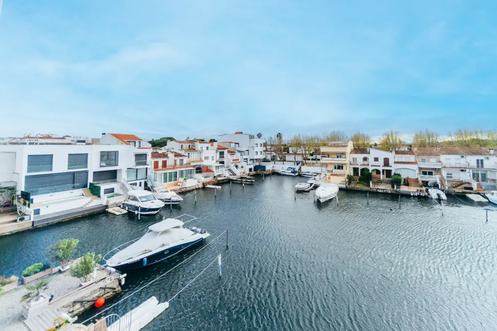 Appartements à Empuriabrava