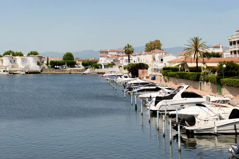Appartements à Empuriabrava