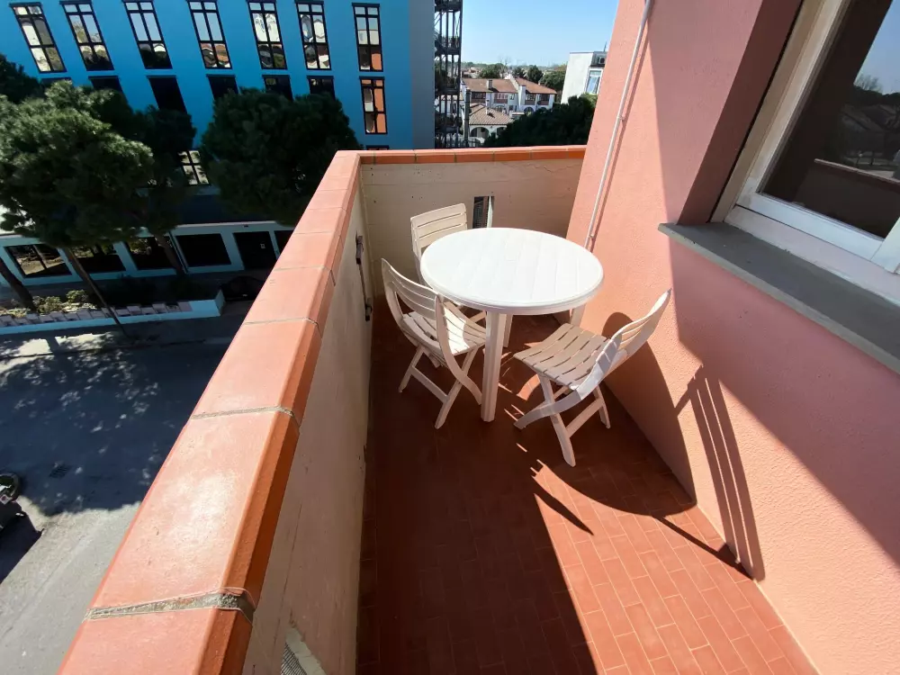 Résidence in Lido Delle Nazioni mit Kleinem Balkon