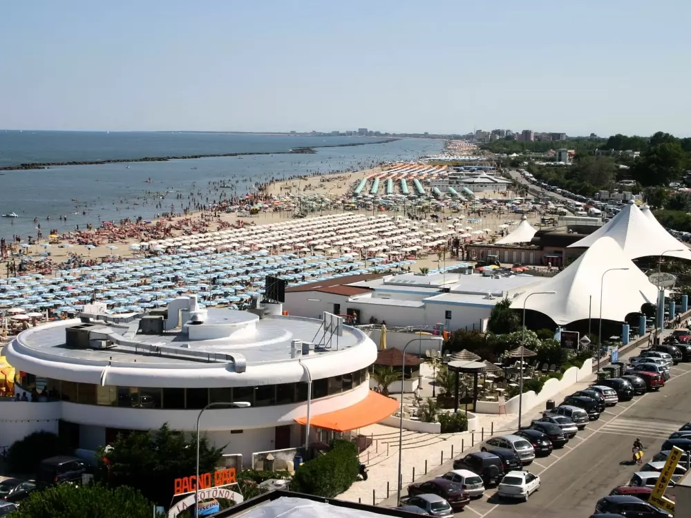 Résidence in Lido Delle Nazioni mit Kleinem Balkon