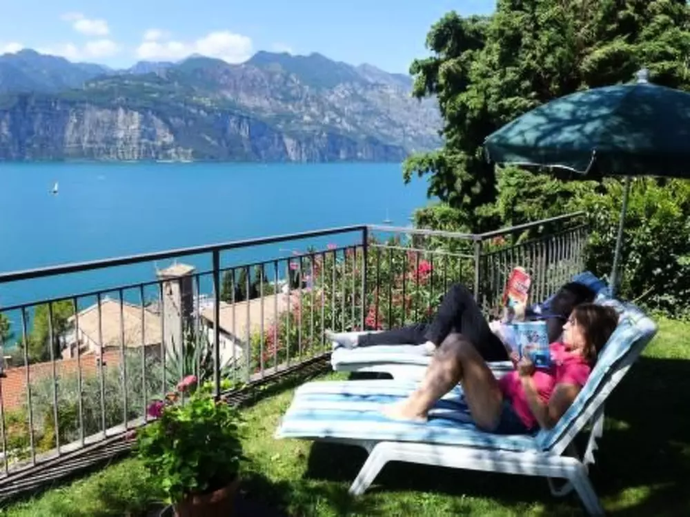 Résidence Zwei-Zimmer-Wohnung mit herrlicher Terrasse mit Seeblick