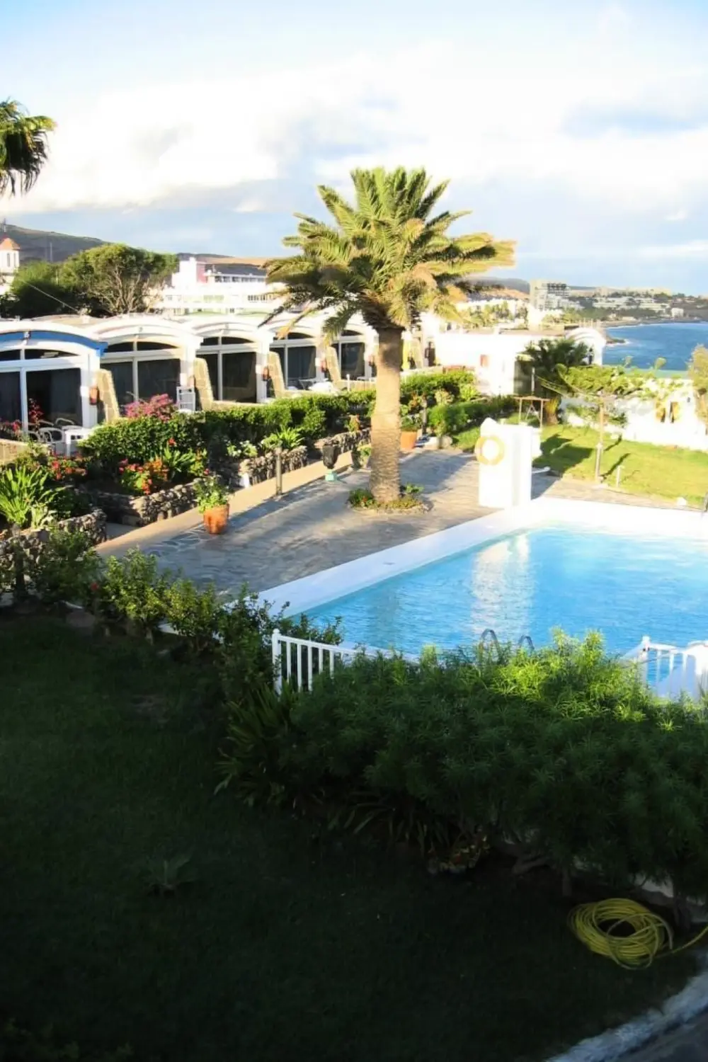 Résidence Bungalow auf einem Felsen direkt am Meer