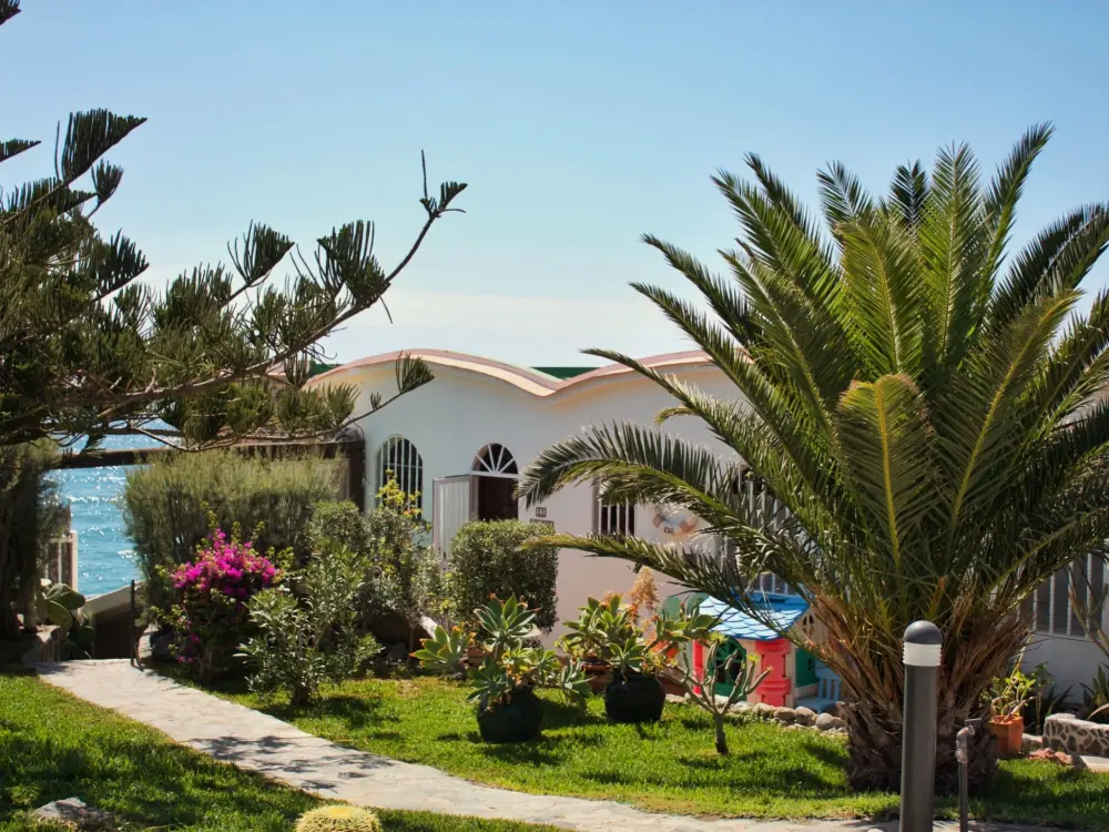 Résidence Bungalow auf einem Felsen direkt am Meer