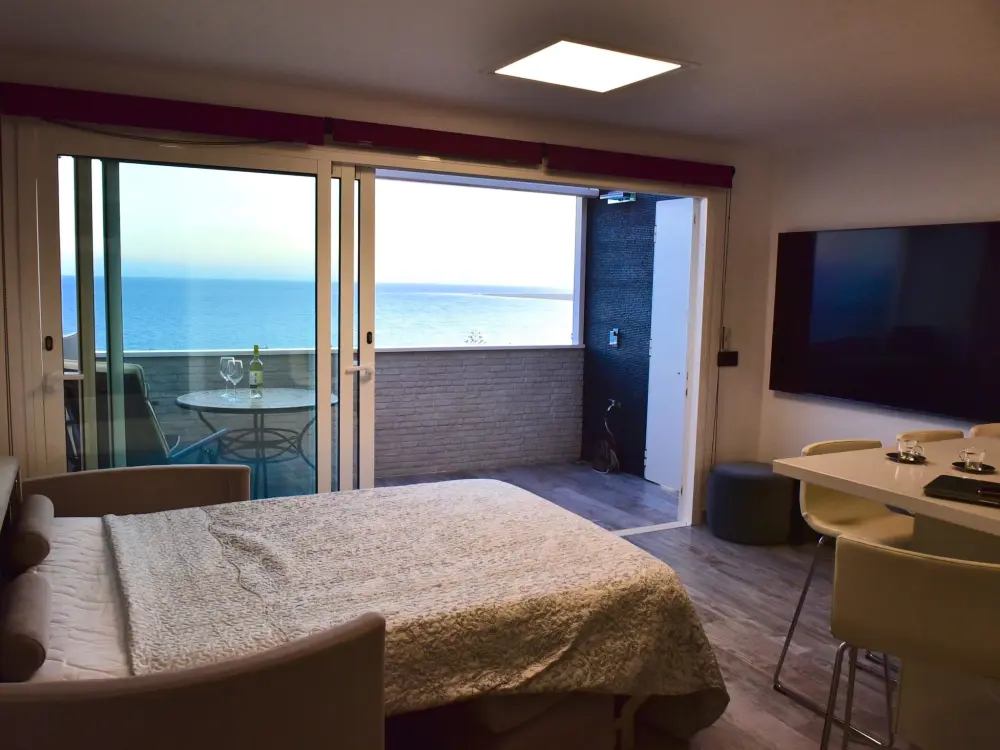 Résidence Traumwohnung mit Meerblick und Gemeinschaftspool