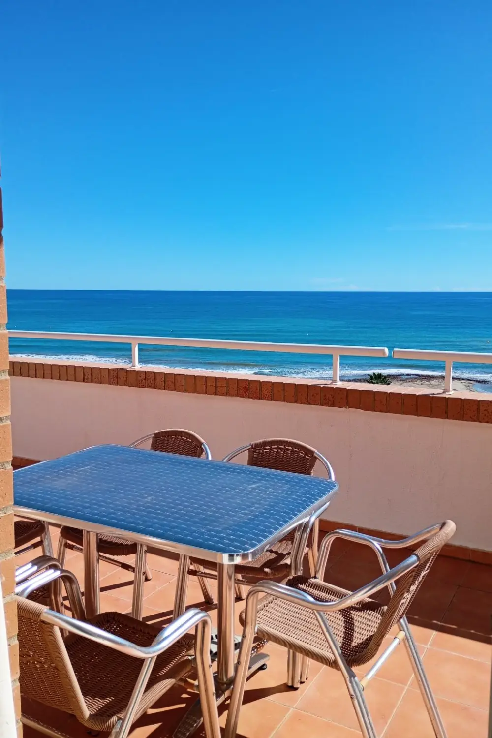 Résidence Drei-Schlafzimmer-Wohnung mit Blick auf das Meer