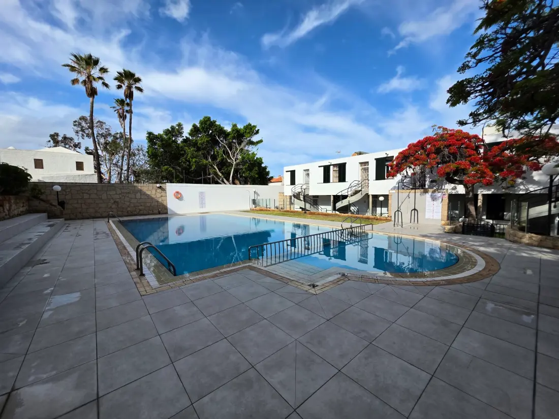 Résidence Apartment Jacaranda mit Pool
