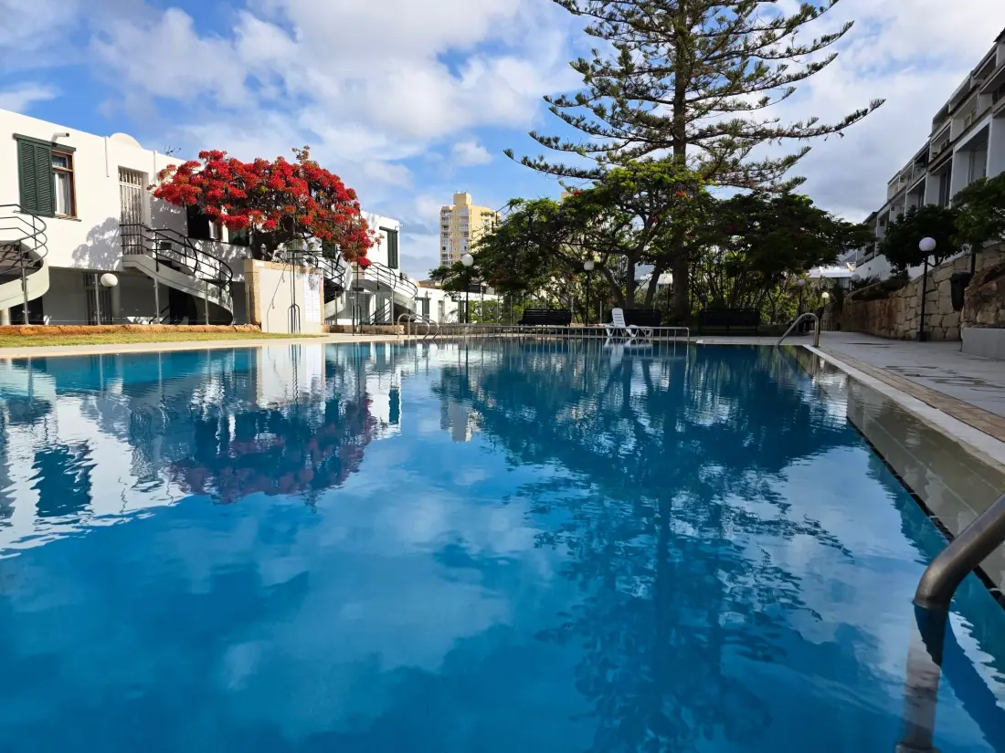 Résidence Apartment Jacaranda mit Pool