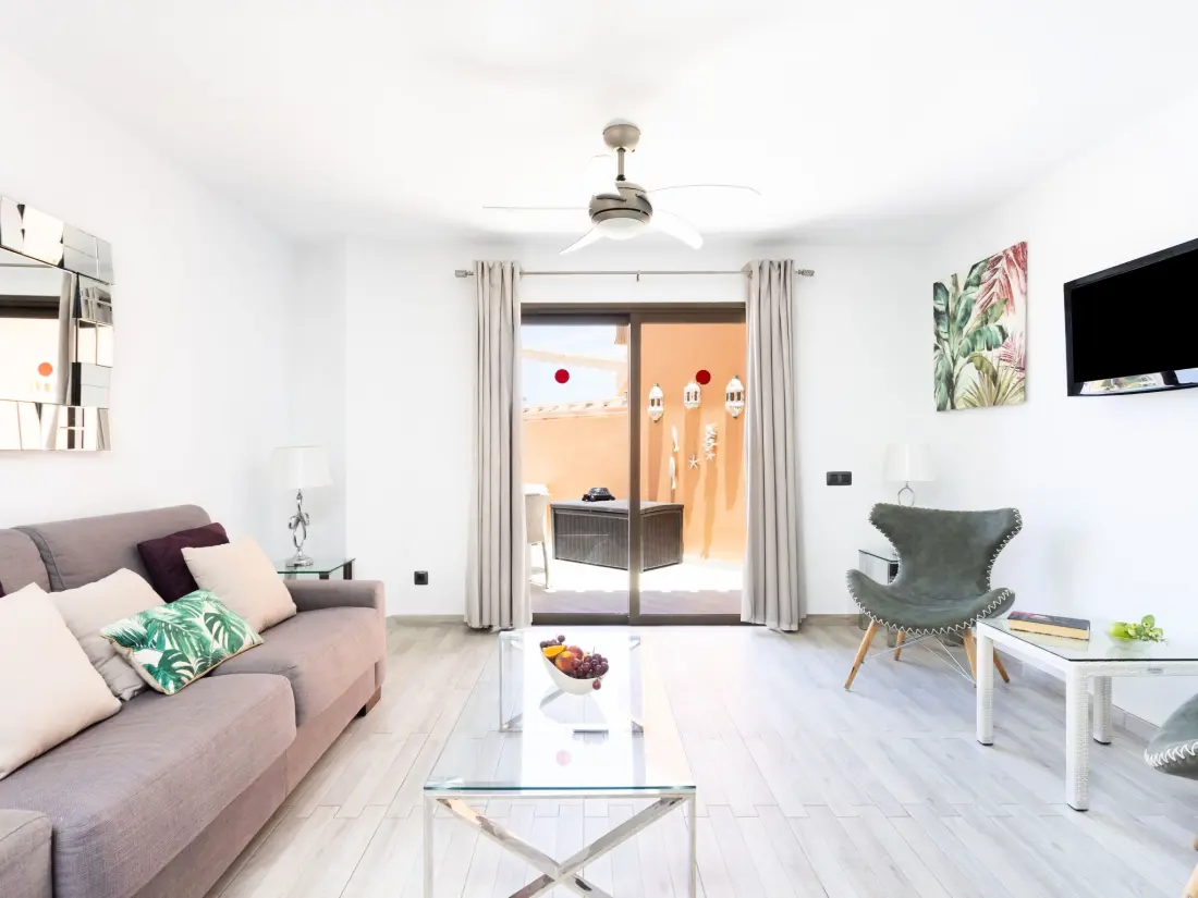 Résidence Moderne Wohnung mit Meerblick und Pool