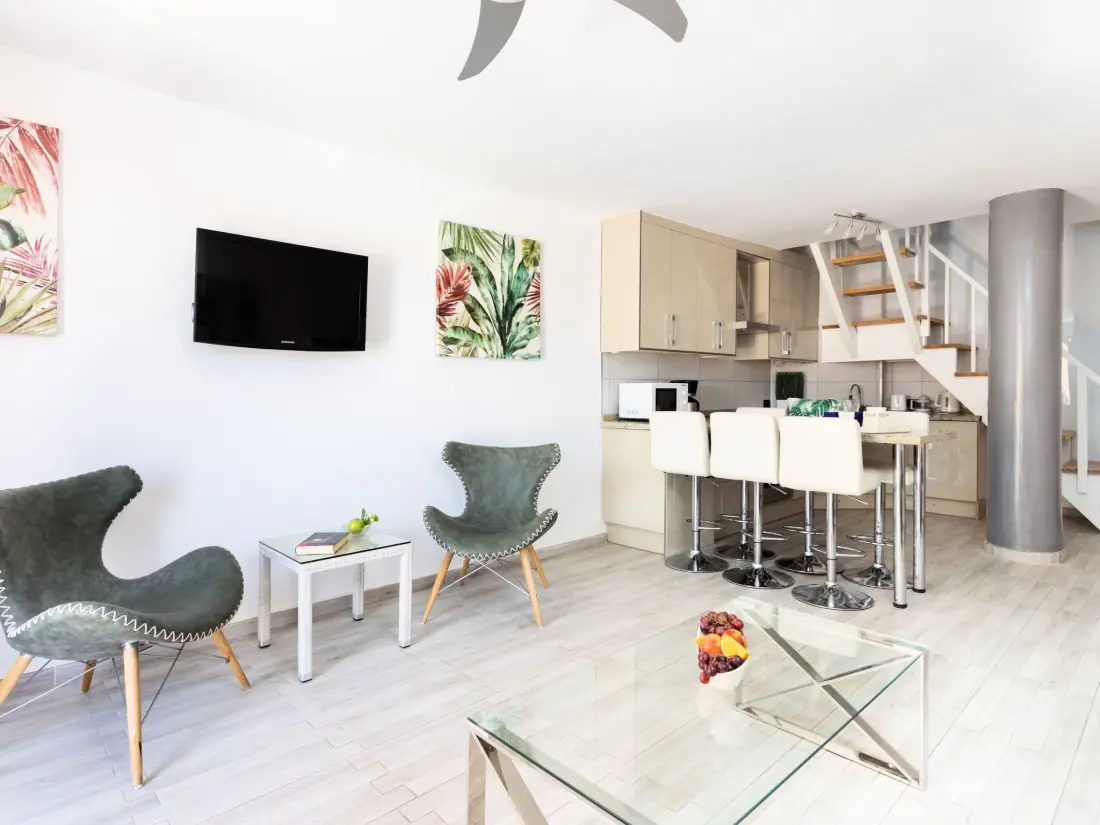 Résidence Moderne Wohnung mit Meerblick und Pool