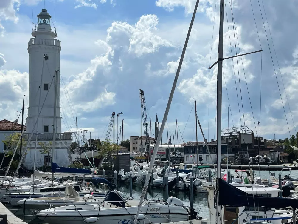 Résidence Flacher Strand und Zentrum, Privatparkplatz