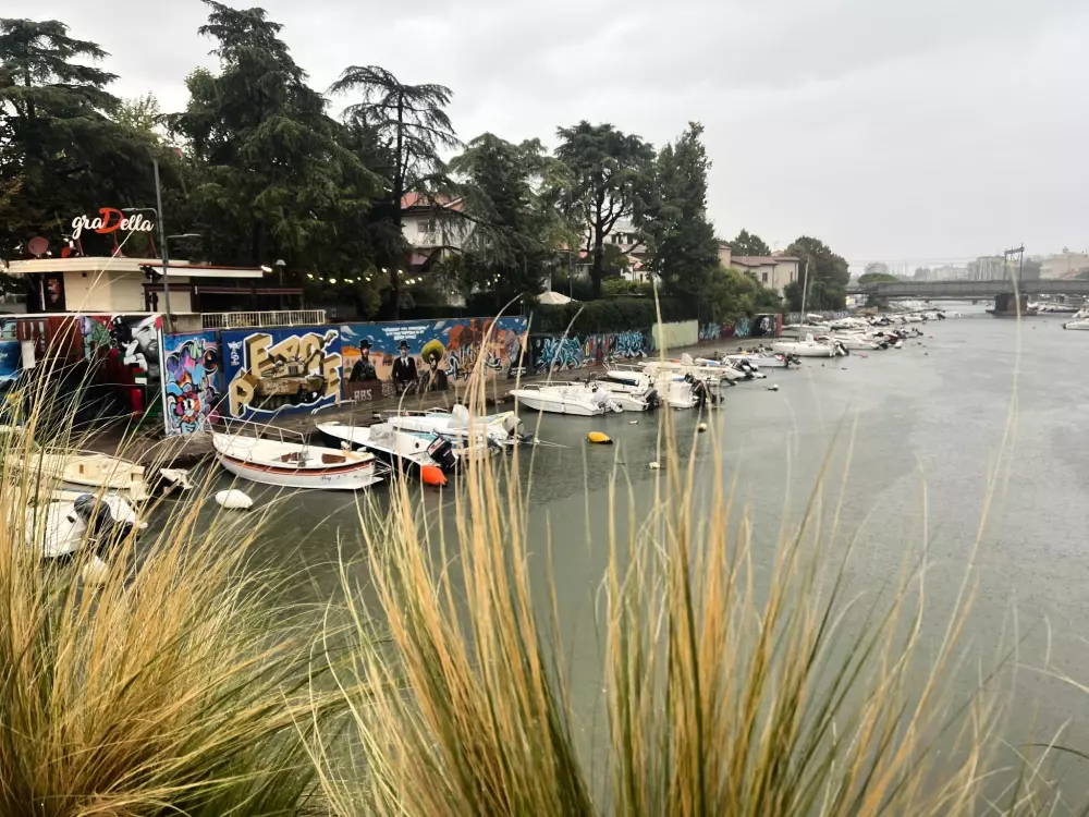 Résidence Flacher Strand und Zentrum, Privatparkplatz
