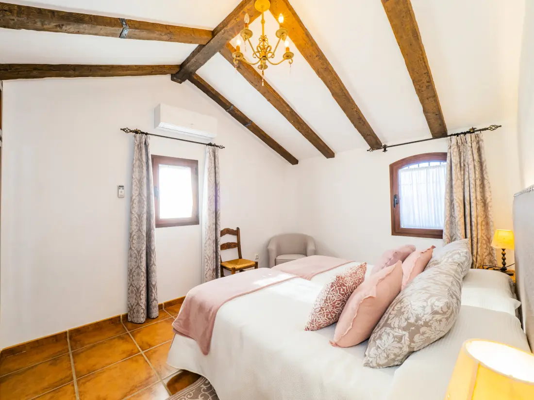 Maison à Setenil de las bodegas