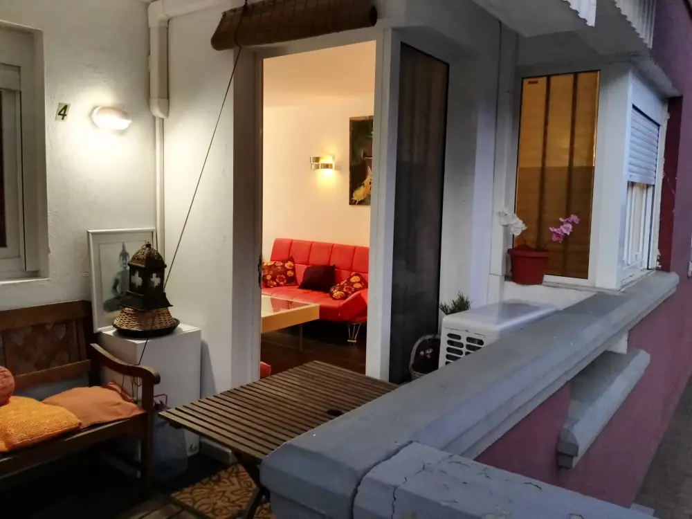 Résidence Appartement mit Balkon in einem Komplex mit Gemeinschaftspool am Meer