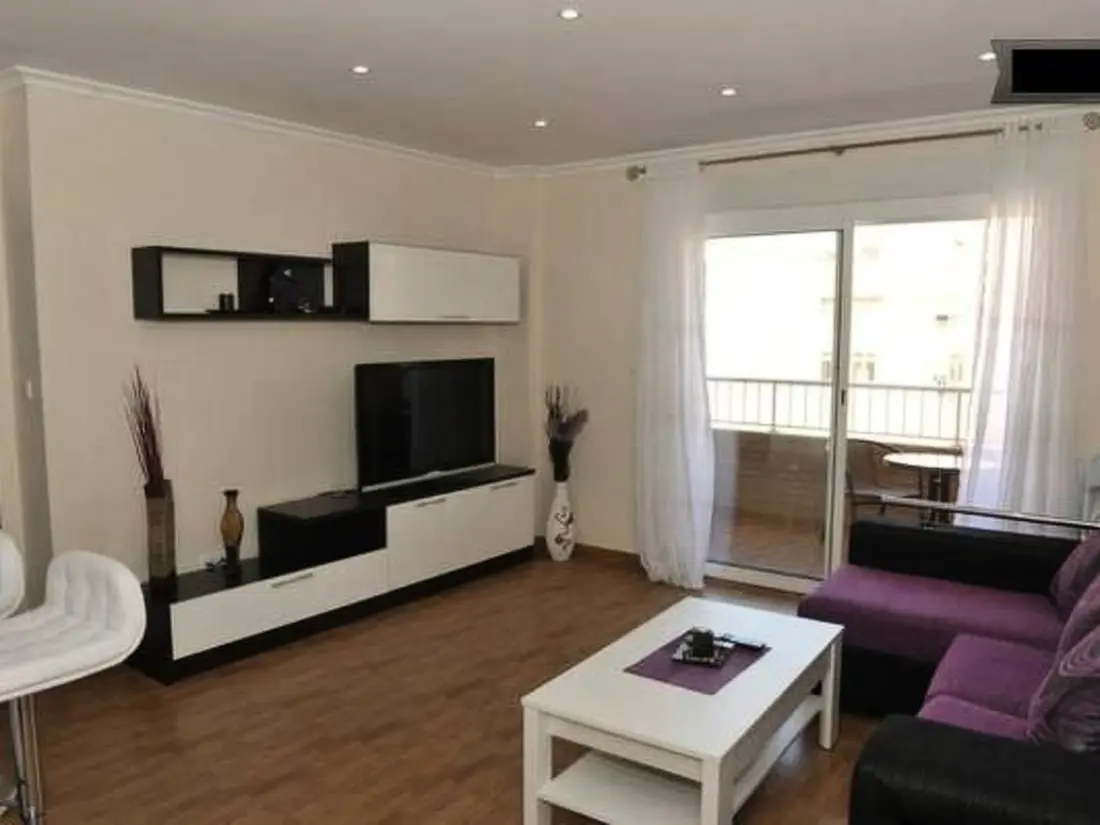 Résidence Wohnung mit Balkon