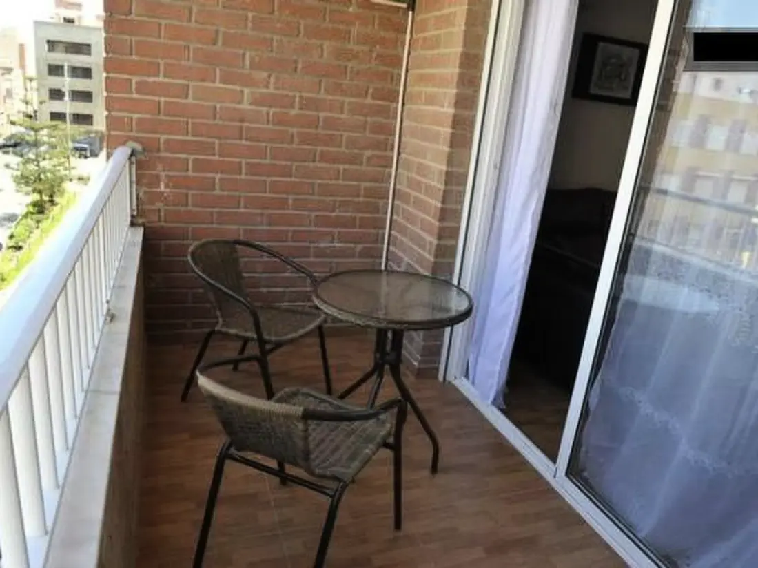 Résidence Wohnung mit Balkon