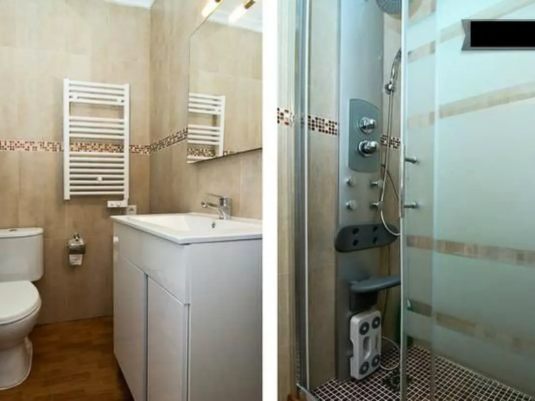 Résidence Wohnung mit Balkon
