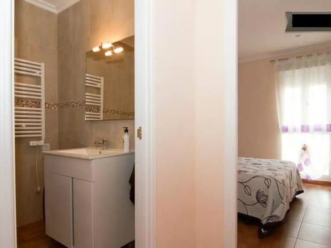 Résidence Wohnung mit Balkon